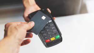 Úc Sẽ Bỏ Phụ Phí Khi Thanh Toán Bằng Thẻ Credit và Debit Card, Áp Dụng Từ Tháng 10/2026