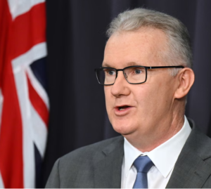 Úc tạm ngừng cho công dân Iran nhập cảnh bằng thị Visa du lịch trong 6 tháng