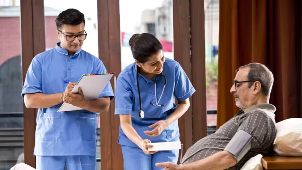Điều Dưỡng, Chăm Sóc Người Cao Tuổi Tại Úc Cần Học Gì ? Và Công Việc Sẽ Như Thế Nào ?