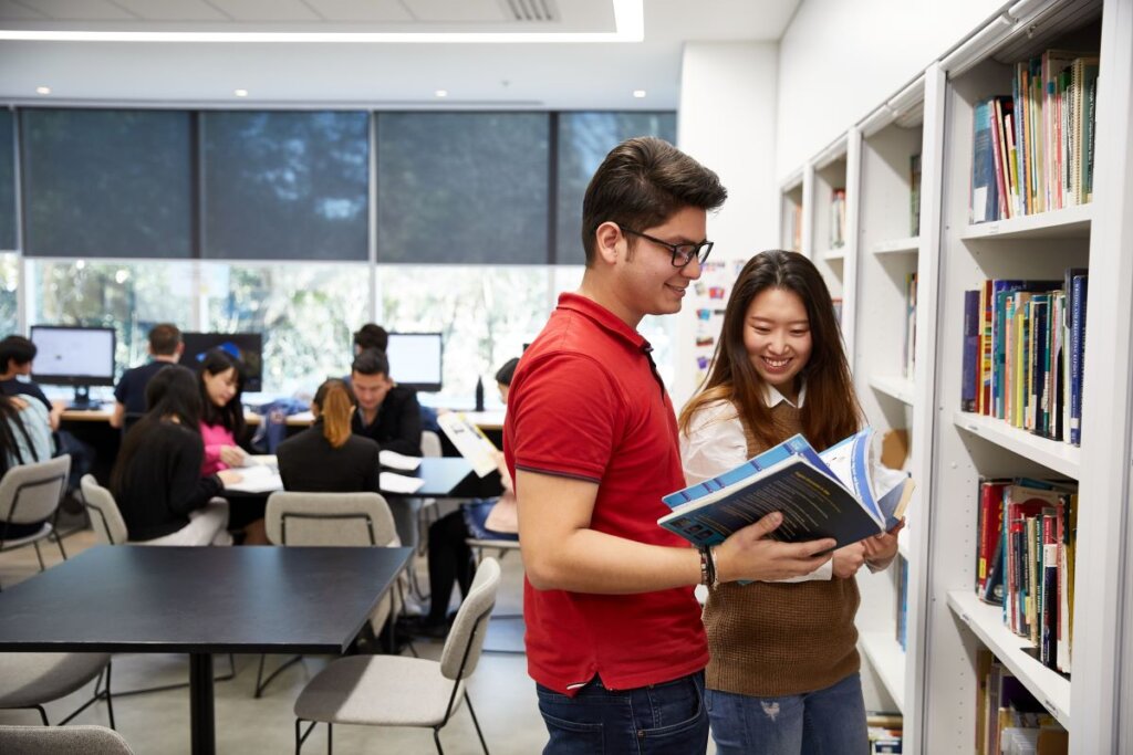 Đang Học Tại Úc Và Muốn Đổi Ngành Hay Học Tiếp Cho Xong? 6 Trường Hợp Có Thể Được Nộp Visa Du Học Mới Trong Úc Từ 02/10/2026